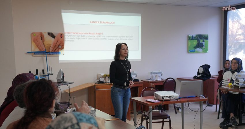 Tepebaşı Belediyesi Zişan Kızılcıklı Belde Evi’nde, Meme Kanseri Farkındalık Haftası