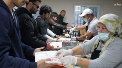 Tepebaşı Belediyesinin üniversite öğrencilerine yönelik yürüttüğü “Gel Beraber Olsun” akşam