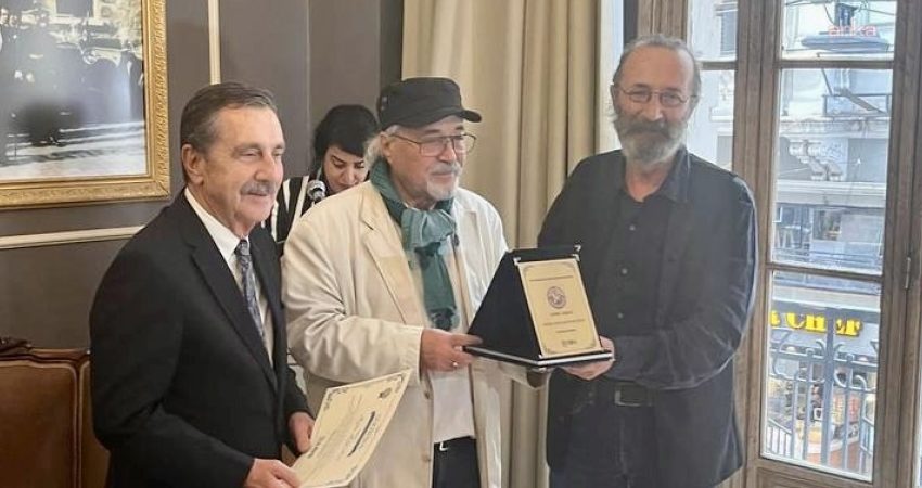 Tepebaşı Belediyesi'nin 2003 yılında Küba'nın başkenti Havana’ya armağan ettiği Atatürk