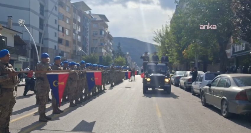 29 Ekim Cumhuriyet Bayramı, Tokat’ta ve Balıkesir'de coşkuyla kutlandı. 