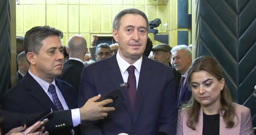 DEM Parti Eş Genel Başkanı Tuncer Bakırhan, kasım ayı sonunda