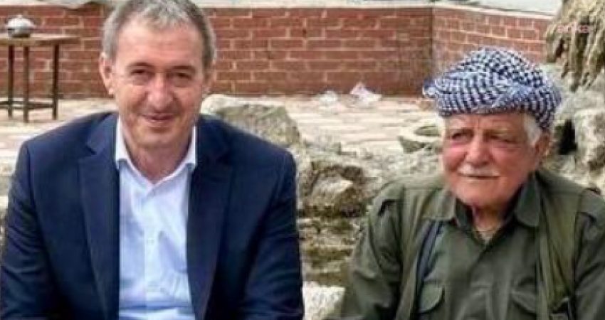 DEM Parti Eş Genel Başkanı Tuncer Bakırhan, hayatını kaybeden Pervari