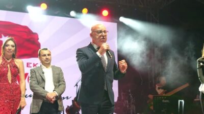 Turgutlu’da 29 Ekim Cumhuriyet Bayramı, binlerce kişinin katıldığı kortej yürüyüşü