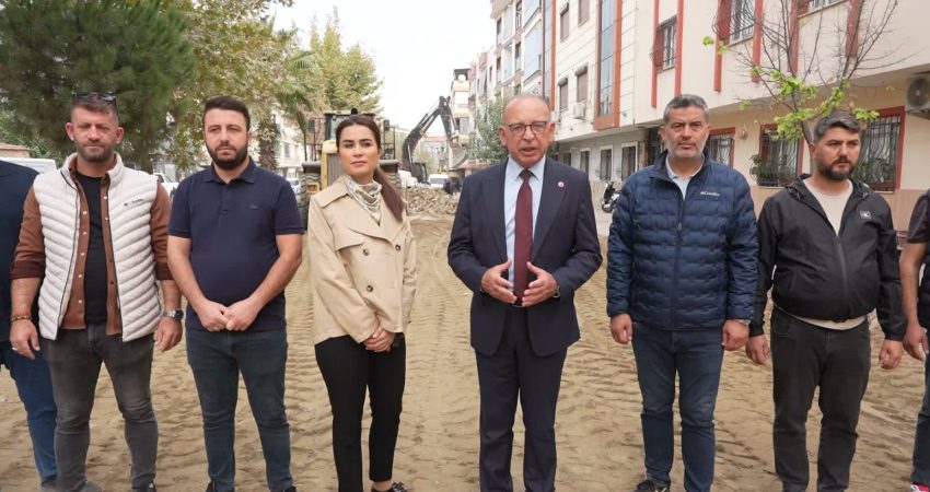 Turgutlu Belediyesi, Kervan Yolu’nda "yol kaldırma" çalışmalarına başladı. İlk gününde