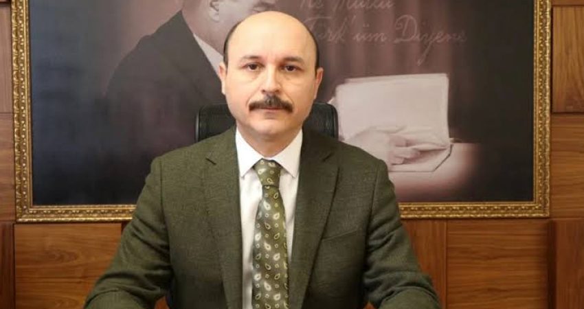 Türk Eğitim-Sen Genel Başkanı Talip Geylan, İstanbul Esenyurt Sezai Karakoç