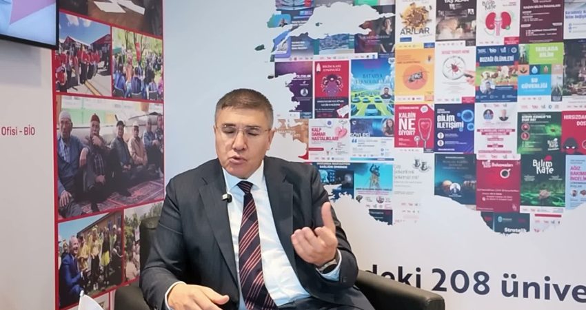 Türkiye Innovation Week kapsamında Yükseköğretim Kurulu Bilim Kafe’ye konuk olan MAKÜ