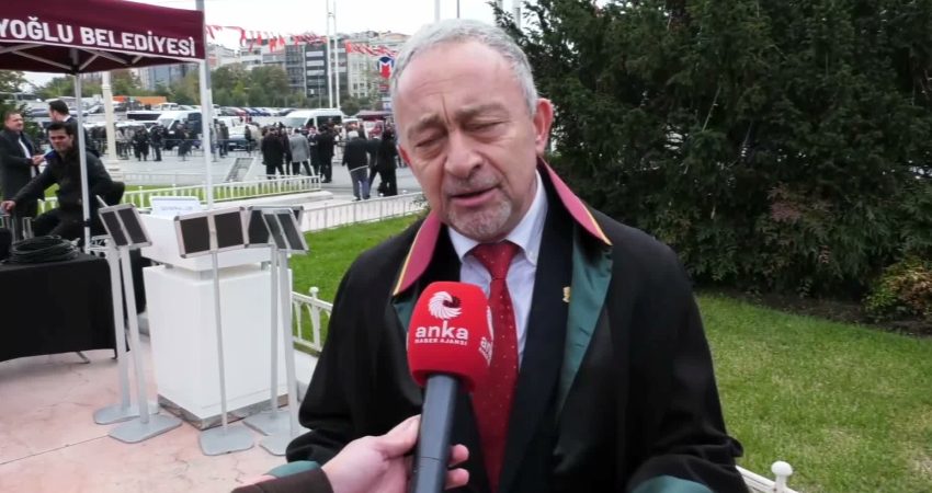 Ümit Kocasakal’dan 29 Ekim mesajı: “İstanbul Barosu, kararlılıkla cumhuriyete ve hukukuna sahip çıkacak” İstanbul Barosu Başkanı seçilen Prof. Dr. Ümit Kocasakal, 29 Ekim