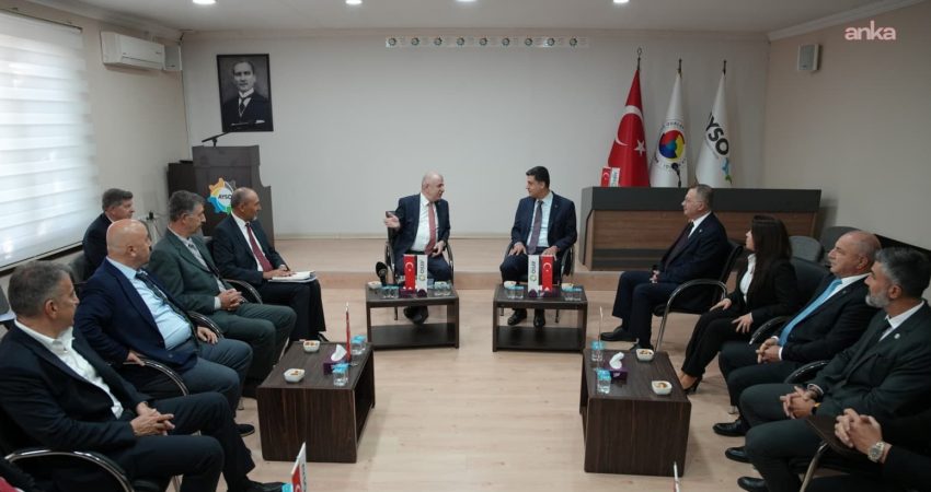 Ümit Özdağ, Aydın’da oda ve vakıf ziyaretleri yaptı, esnafla buluştu Zafer Partisi Genel Başkanı Ümit Özdağ, Aydın programı kapsamında Aydın