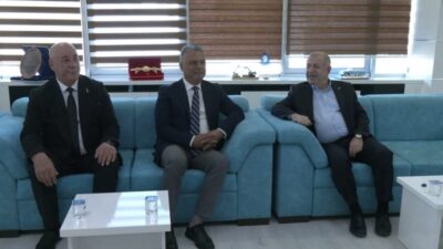 Zafer Partisi Genel Başkanı Ümit Özdağ, fon soruşturmasının ardından "halkı yanıltıcı