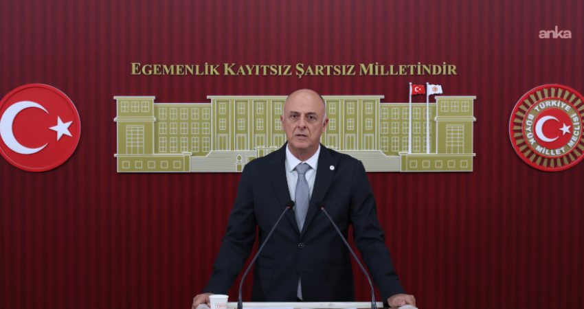 Ümit Özlale: “Ziraat GYO’nun dolayısıyla da ZJI ve ZJB’nin fiyatı nasıl bir yıldan kısa bir süre içinde olağanüstü arttı?” YENİ Parti İzmir Milletvekili Ümit Özlale, Ziraat Portföy bünyesindeki ZJI