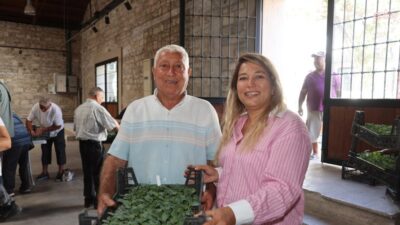 Urla Belediyesi, yerel üretimi güçlendirmek ve girdi maliyetlerine katkı sunmak
