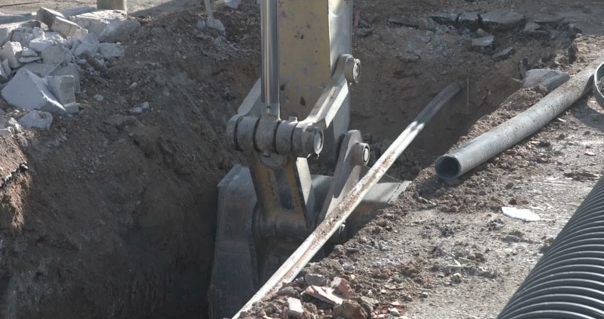 Urla’da İZSU Genel Müdürlüğü tarafından taşkın riskini azaltmak için yürütülen