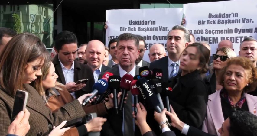 YENİ Parti Genel Başkan Yardımcısı Yaşar Tüzün, Üsküdar Belediyesi'nde yapılan başkan