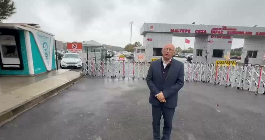 YENİ Parti Genel Başkan Yardımcısı Utku Çakırözer, gazeteciler Şaban Sevinç