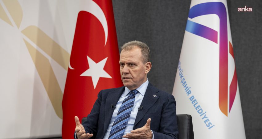 Tutuklanan Mersin Büyükşehir Belediye Başkanı Vahap Seçer, Mersin Büyükşehir Belediye