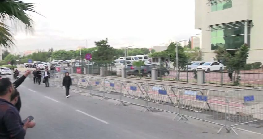 Mersin’de belediyelere yönelik operasyon kapsamında adliyeye sevk edilen Mersin Büyükşehir