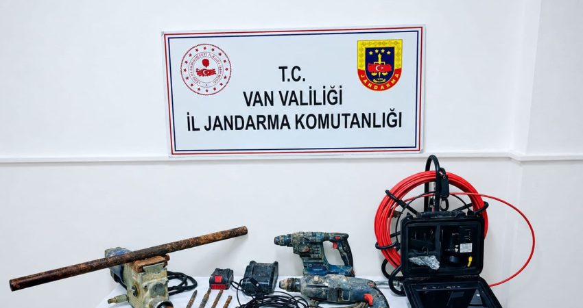 Van'ın Çaldıran ilçesinde, birinci derece sit alanında kaçak define kazısı