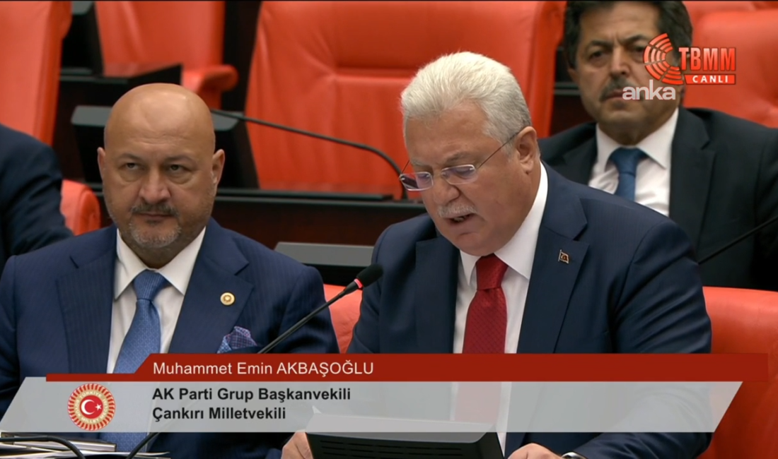 TBMM Genel Kurulu… Muhalefetin “fon” önergesine AK Partili Akbaşoğlu’ndan yanıt: Meclis araştırma komisyonunu ‘suçsuz insanları suçlama’ aleti yapmayalım TBMM Genel Kurulu’nda, sermaye piyasalarındaki "fon krizi"ne ilişkin iddiaların araştırılması