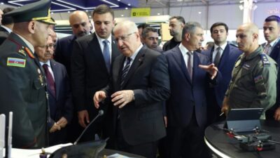 Milli Savunma Bakanı Yaşar Güler ile Azerbaycan Savunma Bakanı Orgeneral