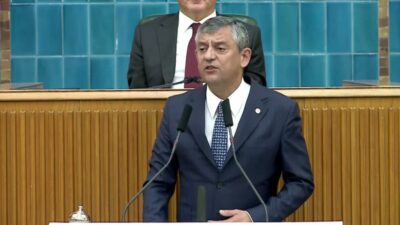 YENİ Parti Genel Başkanı Özgür Özel, fon krizini haber yapan