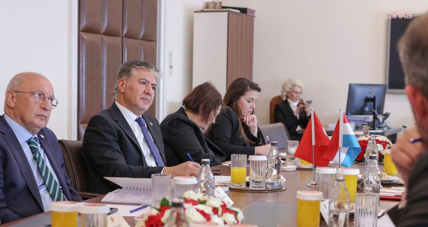 YENİ Parti heyeti Lüksemburg Temsilciler Meclisi Başkanı Claude Wiseler ile bir araya geldi YENİ Parti Grup Başkanvekili Murat Emir, Genel Başkan Yardımcısı Utku