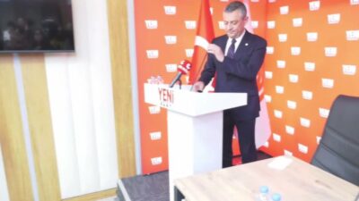 YENİ Parti Genel Başkanı Özgür Özel, partisinin il başkanları toplantısında