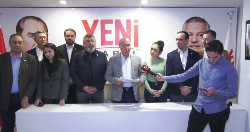 YENİ Parti İstanbul İl Başkanı seçilen Özgür Çelik: “Sandığın milletin önünden kaçırılmasına izin vermeyeceğiz” YENİ Parti kurucu İstanbul İl Başkanı Özgür Çelik, tek aday
