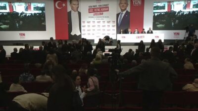 YENİ Parti Sözcüsü Zeynel Emre, partisinin İstanbul İl Başkanlığı ön