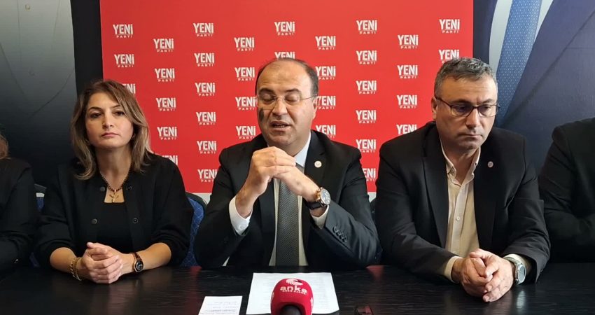 YENİ Parti Tokat İl Başkanı Kurtgöz’den Halk TV’ye kayyuma tepki: “Halkın sesi susturulamaz” YENİ Parti Tokat İl Başkanı Çağdaş Kurtgöz, Halk TV’ye kayyım