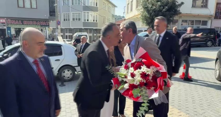 YENİ Parti Grup Başkanvekili Gökhan Günaydın, fon spekülasyonuna değinirken, “800 milyar