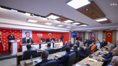 YENİ Parti milletvekilleri, yeni yasama yılı öncesinde Genel Başkan Özgür