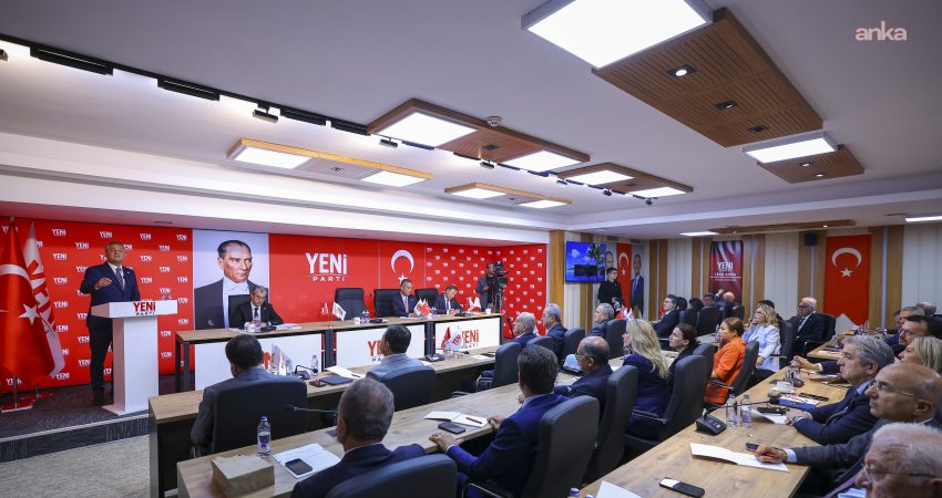 YENİ Parti milletvekilleri, yeni yasama yılı öncesinde Genel Başkan Özgür