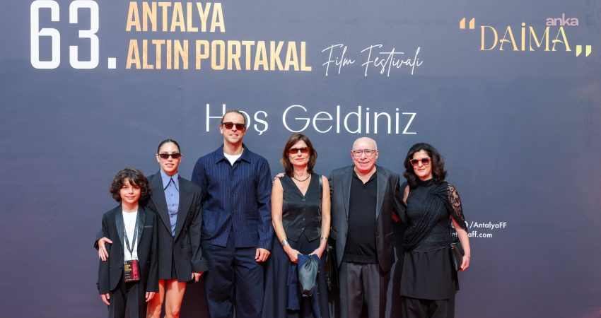 Yeşim Ustaoğlu’nun “Artakalan” filmi Altın Portakal’da seyirciyle buluştu Yeşim Ustaoğlu’nun “Artakalan” filmi, 63. Uluslararası Antalya Altın Portakal Film