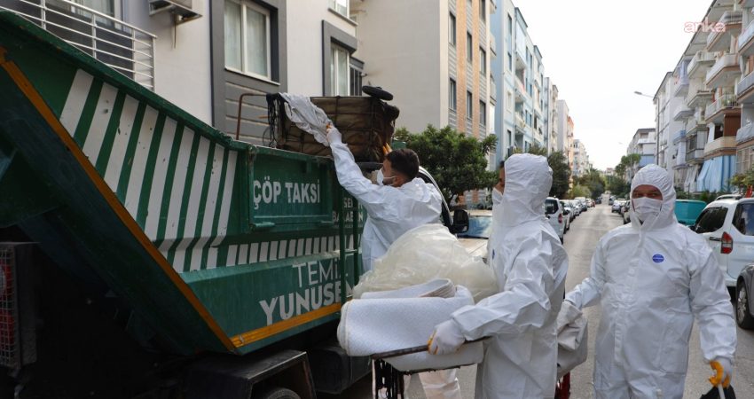 Yunusemre Belediyesi, Merkezefendi Mahallesi’nde kötü koku ve haşere şikayetlerine neden
