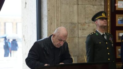 Zafer Partisi Genel Başkanı Ümit Özdağ, partisinin Gençlik Kolları İl