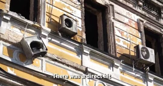 Zelenski ve Merz, Kiev’de Rusya’nın vurduğu Ulusal Bilimler Akademisi’ni ziyaret etti Ukrayna Cumhurbaşkanı Volodimir Zelenski ve Almanya Başbakanı Friedrich Merz, Rus dronu