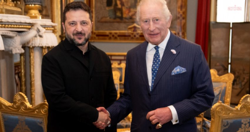 Zelenskiy Londra’da Kral Charles ve Başbakan Andy Burnham ile görüştü Ukrayna Devlet Başkanı Volodimir Zelenskiy, Londra’daki temasları kapsamında Kral III.