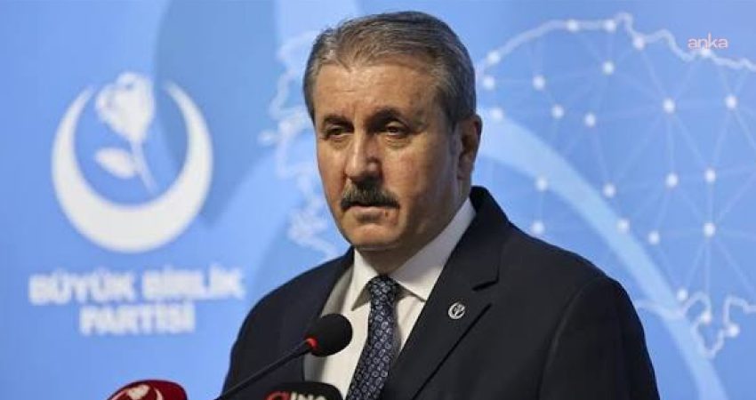 Büyük Birlik Partisi Genel Başkanı Mustafa Destici, Zonguldak'ta maden ocağında meydana